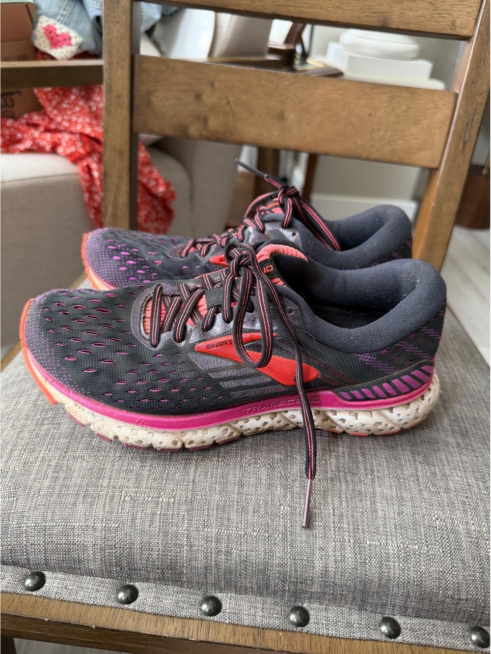 Brooks Women's Running Shoes Size 7.5 Black and Pink